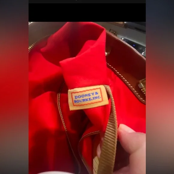 Dooney and Bourke Pebble leather shopper tote. Black. NWT - Picture 5 of 15